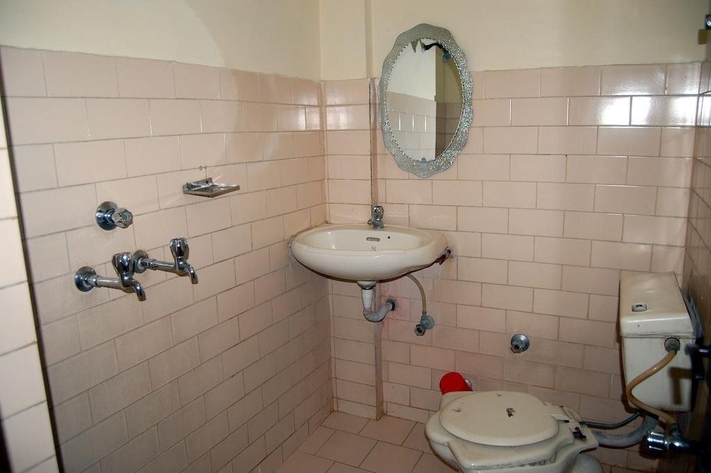 Hotel New Aditya Haridwār Extérieur photo