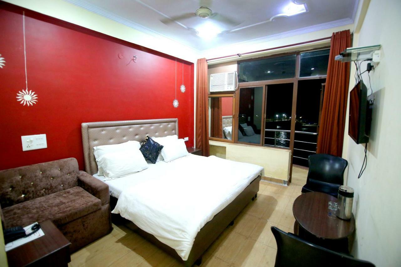 Hotel New Aditya Haridwār Extérieur photo