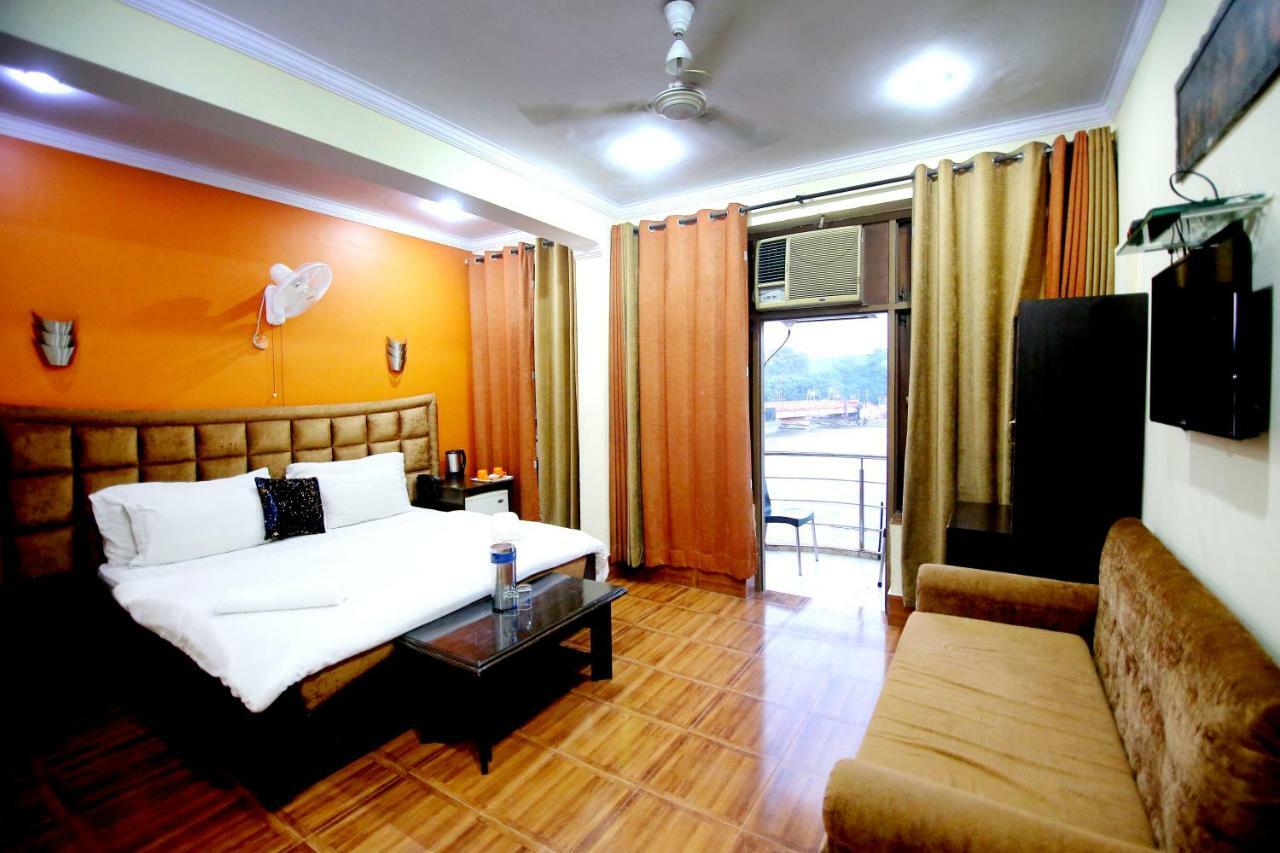 Hotel New Aditya Haridwār Extérieur photo